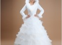 How to dress for a winter wedding