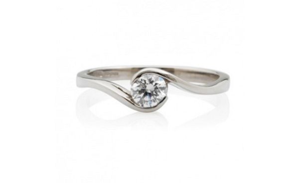 Exquisite contemporary engagement rings